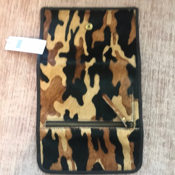 NWT Anthropologie faux fur clutch - Picture 2 of 3